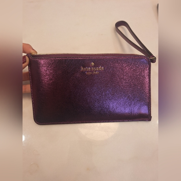 NWT Kate Spade Dark Raspberry Lucy Metallic Leather Zip Wristlet